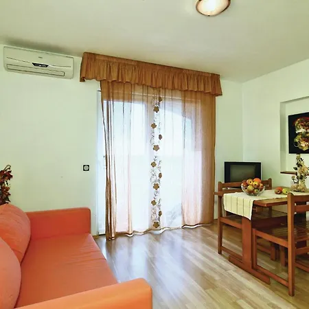 Apartment Tar-Vabriga Istarske Kontrade II Tar-Vabriga